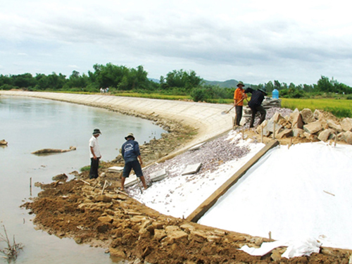 ចែករំលែកបទពិសោធន៍ទប់ទល់នឹងបំរ៉ែបំរួលអាកាសធាតុនៅវៀតណាមនិងEU